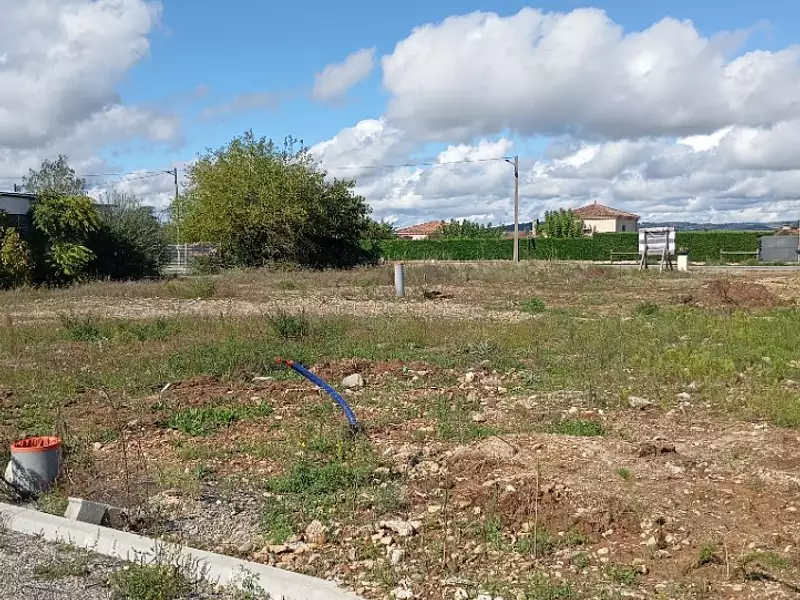 Terrain à bâtir, 568 m² - Bourg-de-Péage (26300)