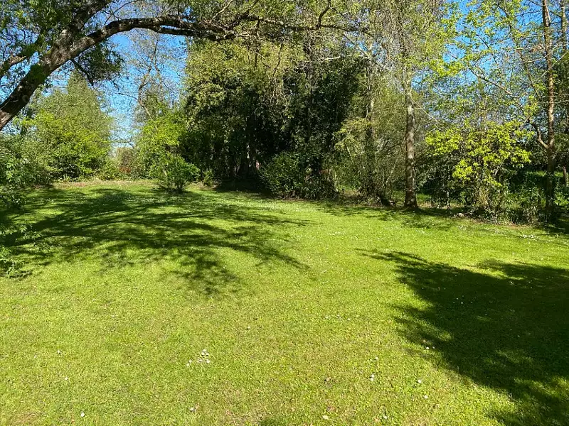 Terrain à bâtir, 595 m² - Le Taillan-Médoc (33320)