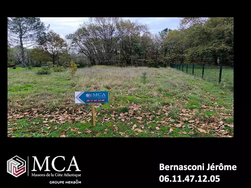 Terrain à bâtir, 1 000 m² - Bussac-Forêt (17210)
