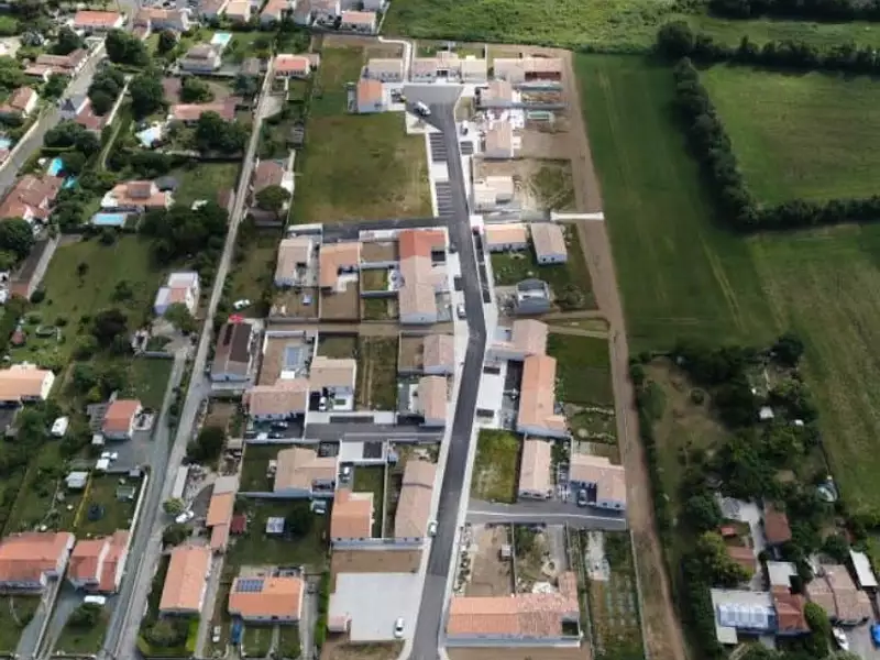 Terrain à bâtir, 560 m² - Le Thou (17290)