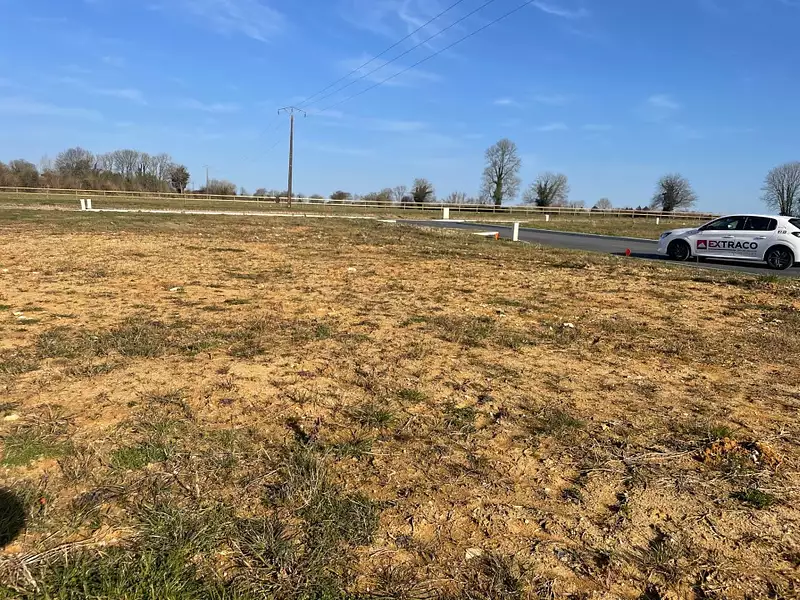 Terrain à bâtir, 800 m² - Saint-Benoît-d'Hébertot (14130)