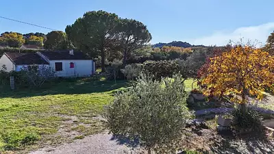 Terrain à bâtir, 1 500 m²