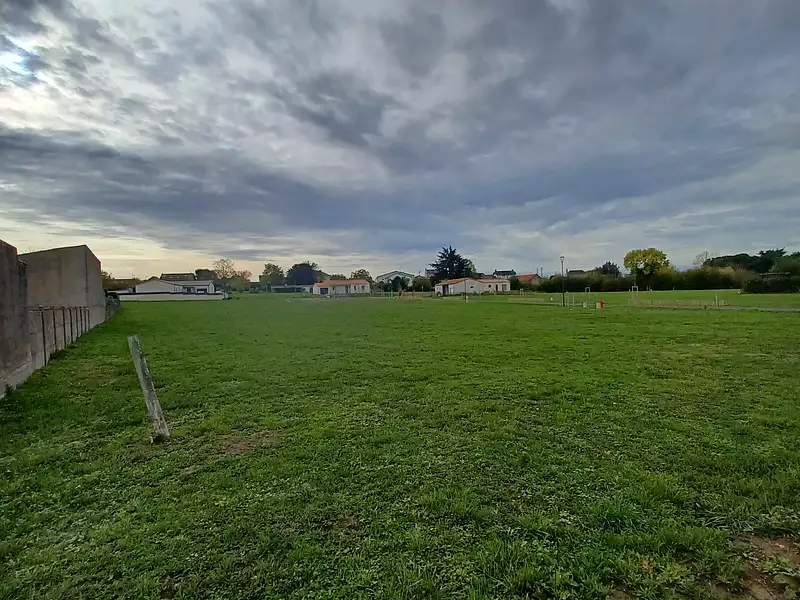 Terrain à bâtir, 775 m² - Loretz-d’Argenton (79290)