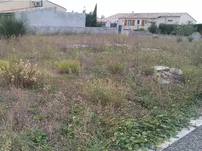 Terrain à bâtir, 660 m²