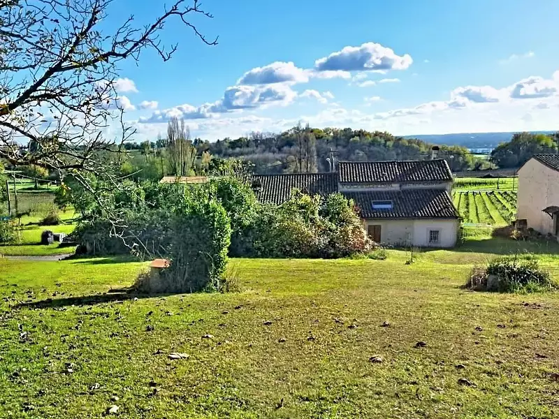 Terrain à bâtir, 412 m² - Saint-Romain-la-Virvée (33240)