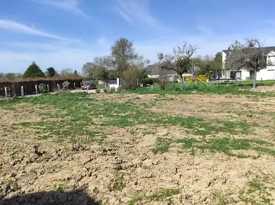 Terrain à bâtir, 672 m²