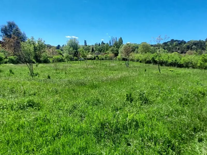 Terrain à bâtir, 1 000 m² - Tourves (83170)