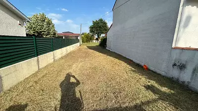 Terrain à bâtir, 1 085 m²