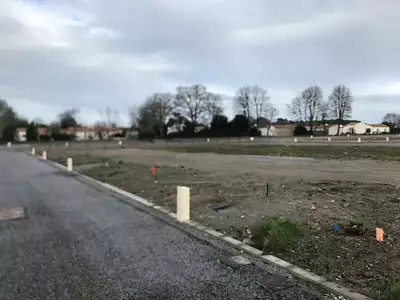 Terrain à bâtir, 353 m²