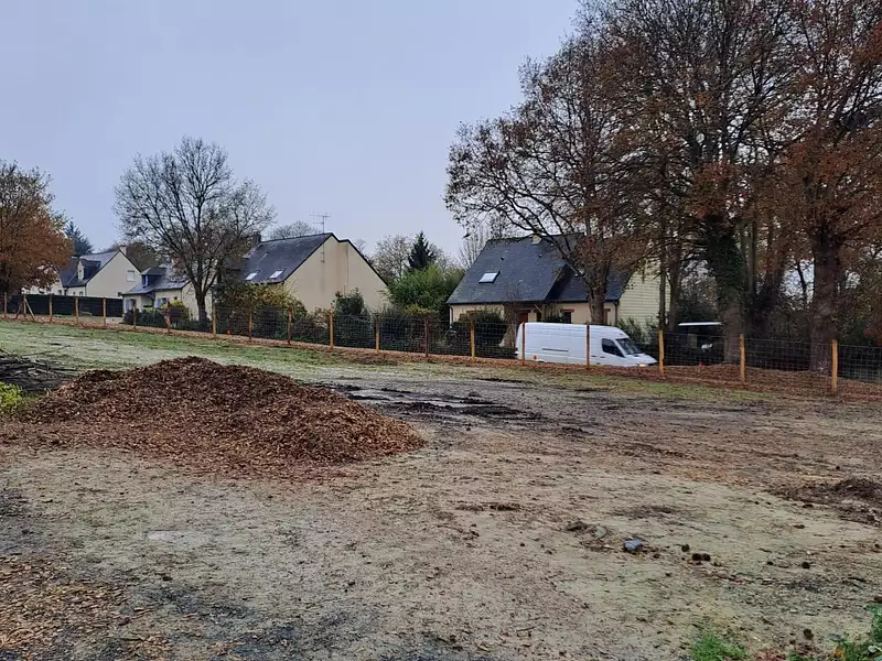 Terrain à bâtir, 335 m² - Segré-en-Anjou Bleu (49500)