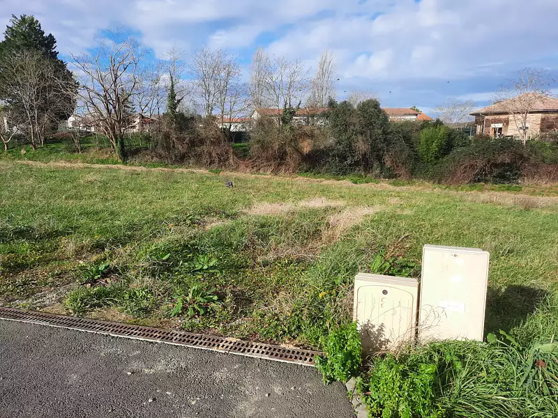 Terrain à bâtir, 430 m² - Dax (40100)