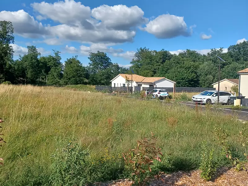 Terrain à bâtir, 330 m² - Villenave-d'Ornon (33140)
