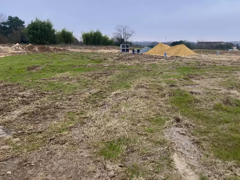 Terrain à bâtir, 302 m² - Luynes (37230)