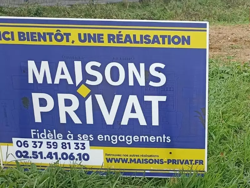 Terrain à bâtir, 645 m² - Beaulieu-sous-la-Roche (85190)