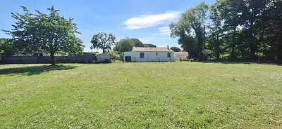 Terrain à bâtir, 653 m²