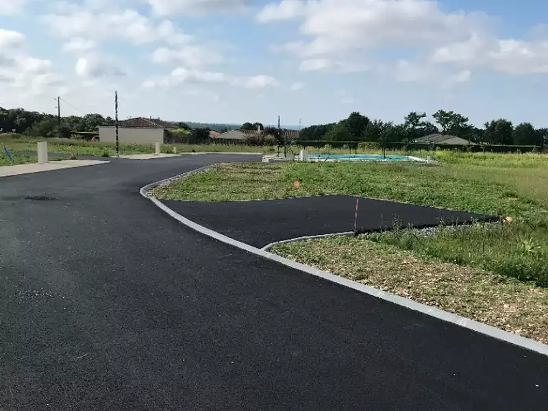 Terrain à bâtir, 536 m² - Ruelle-sur-Touvre (16600)