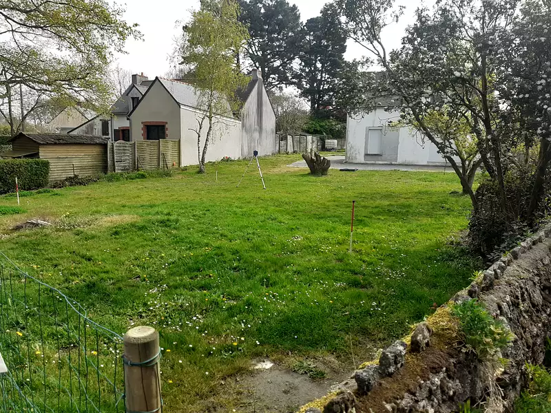 Terrain à bâtir, 351 m² - Livré-sur-Changeon (35450)