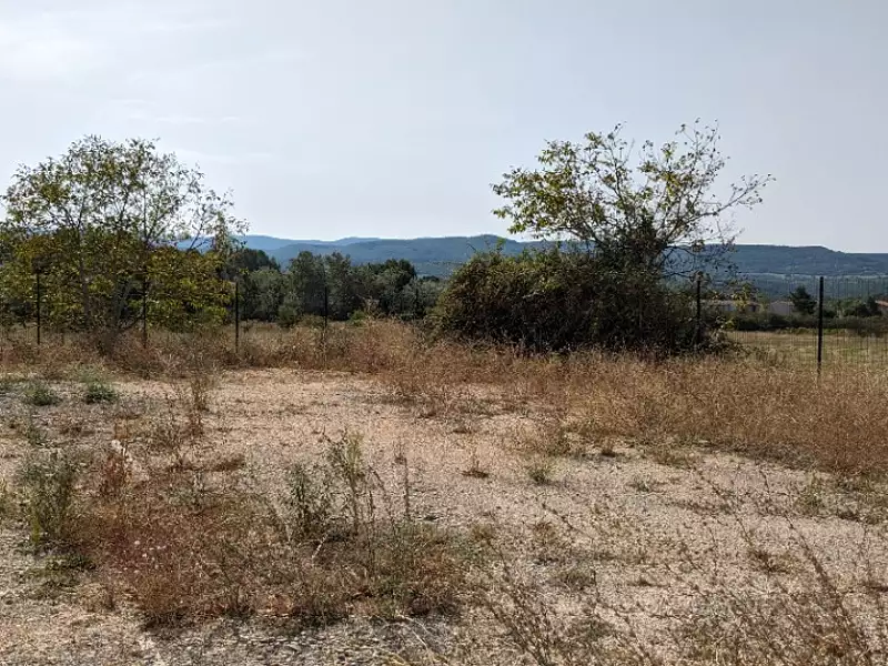 Terrain à bâtir, 690 m² - Gargas (84400)