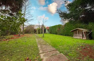 Terrain à bâtir, 784 m²