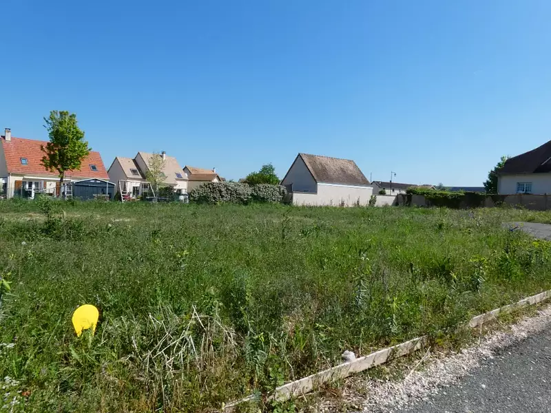 Terrain à bâtir, 426 m² - Ivry-la-Bataille (27540)