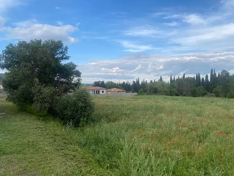 Terrain à bâtir, 391 m² - Thézan-des-Corbières (11200)