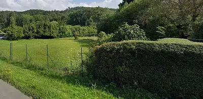 Terrain à bâtir, 2 500 m²