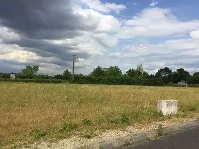 Terrain à bâtir, 526 m² - Semur-en-Auxois (21140)