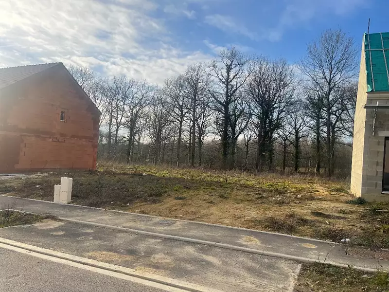 Terrain à bâtir, 340 m² - Noisy-le-Grand (93160)