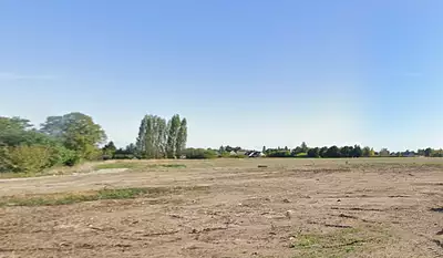 Terrain à bâtir, 656 m²