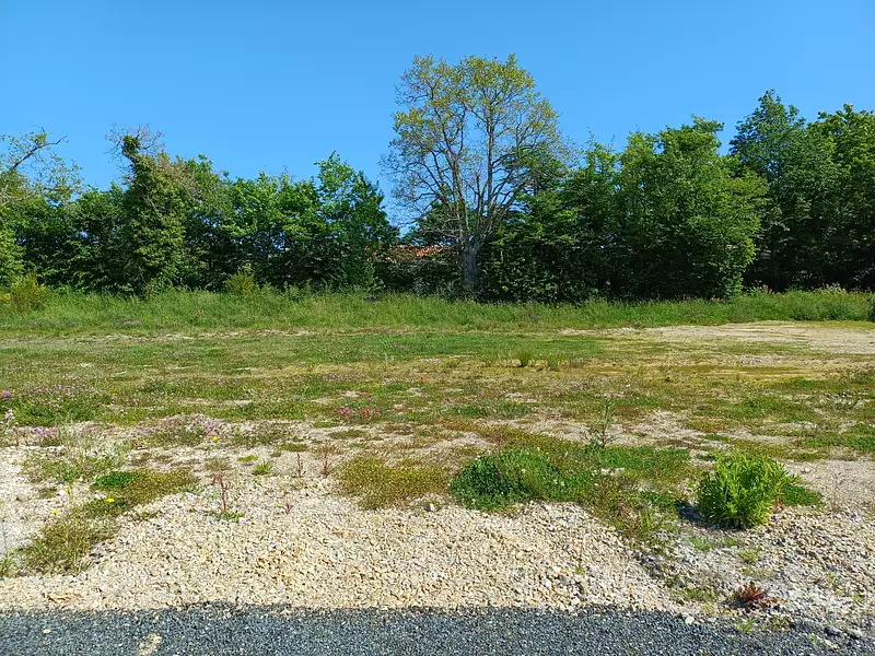 Terrain à bâtir, 580 m² - Apremont (85220)