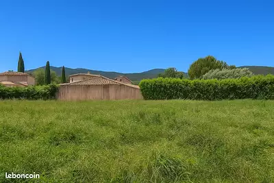 Terrain à bâtir, 816 m²