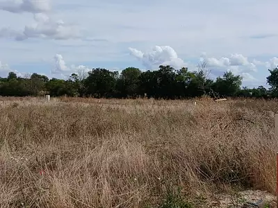 Terrain à bâtir, 385 m²