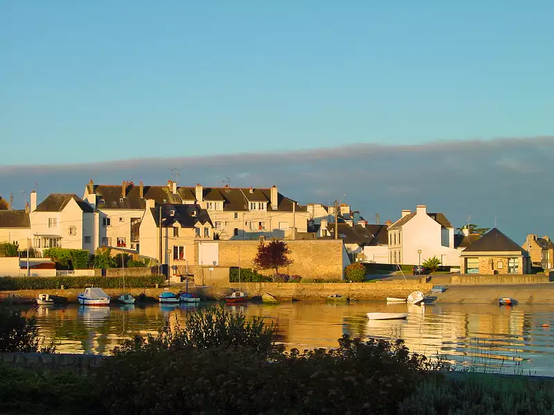 Terrain à bâtir, 370 m² - Locmiquélic (56570)