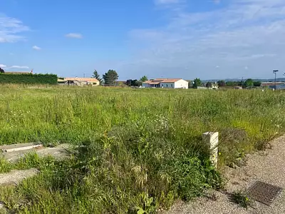 Terrain à bâtir, 691 m²