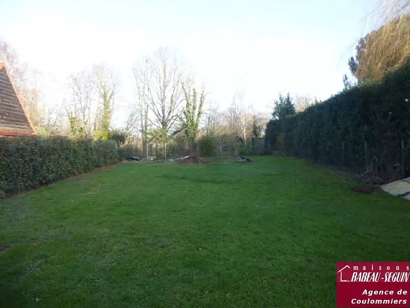 Terrain à bâtir, 587 m² - Chailly-en-Brie (77120)