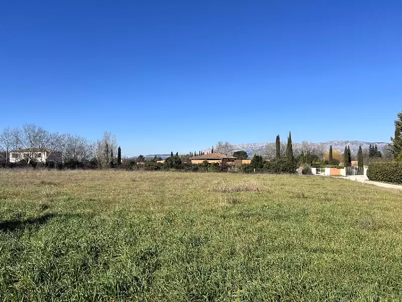 Terrain à bâtir, 1 120 m² - Trets (13530)