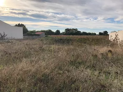 Terrain à bâtir, 715 m²