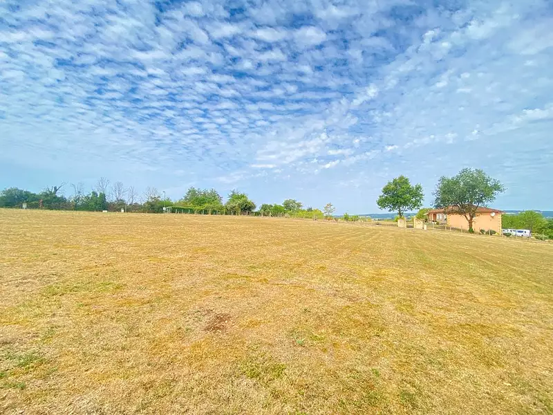 Terrain à bâtir, 2 040 m² - La Bachellerie (24210)