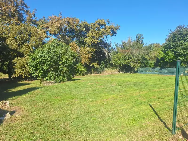 Terrain à bâtir, 400 m² - Le Burgaud (31330)