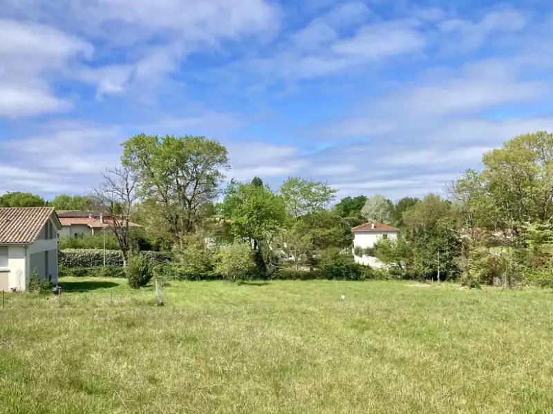 Terrain à bâtir, 603 m² - Artigues-près-Bordeaux (33370)