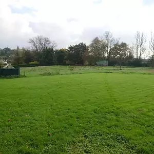 Terrain à bâtir, 1 600 m²