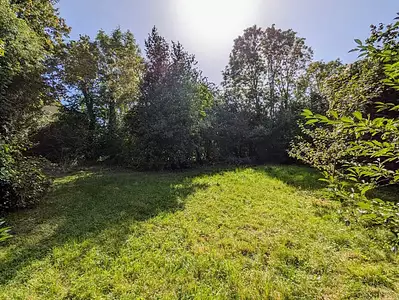 Terrain à bâtir, 351 m²