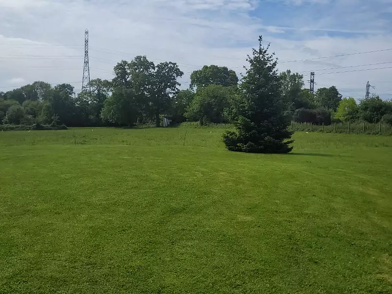 Terrain à bâtir, 900 m² - Lannemezan (65300)