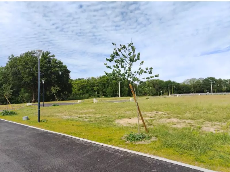 Terrain à bâtir, 400 m² - Tosse (40230)