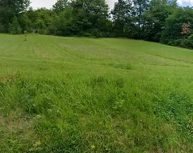 Terrain à bâtir, 1 800 m²