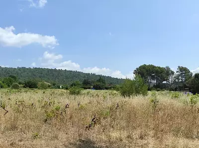 Terrain à bâtir, 1 180 m²