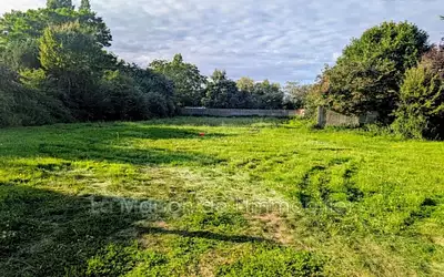 Terrain à bâtir, 590 m²