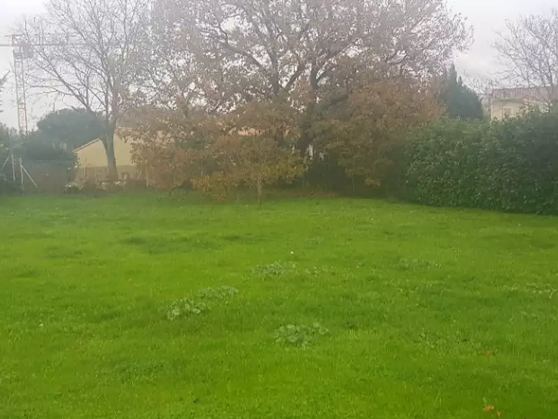 Terrain à bâtir, 800 m² - Le Burgaud (31330)