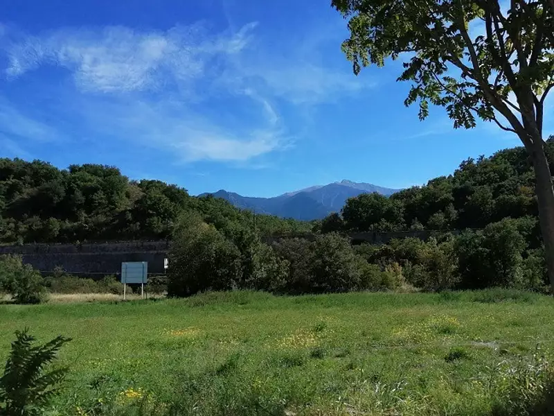 Terrain à bâtir, 1 081 m² - Ria-Sirach (66500)