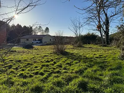 Terrain à bâtir, 470 m²